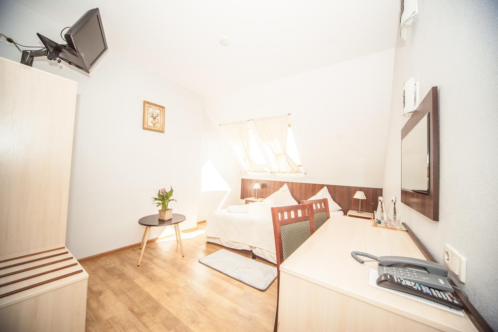 Hotel Ada Wiekszyce Esterno foto