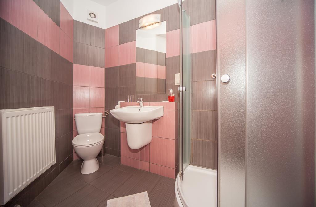 Hotel Ada Wiekszyce Esterno foto