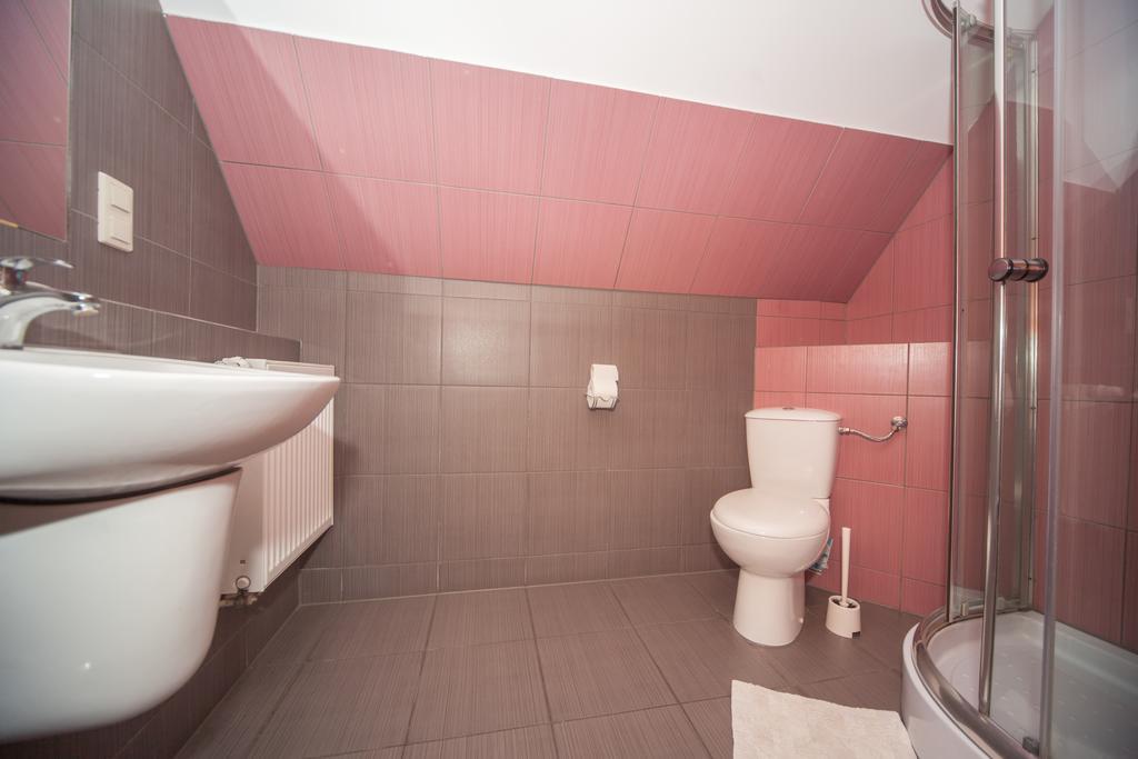 Hotel Ada Wiekszyce Esterno foto