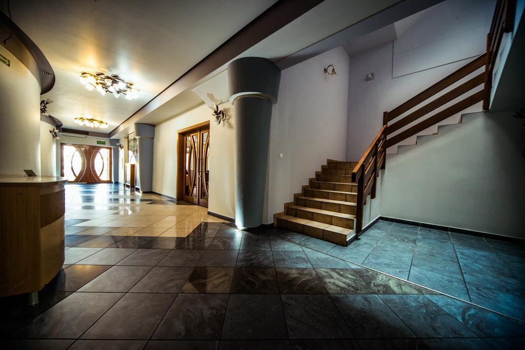 Hotel Ada Wiekszyce Esterno foto